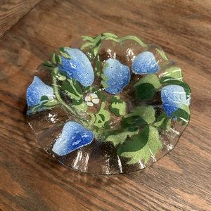 Sydenstricker Glass Berry Bowl